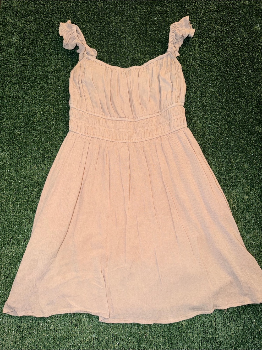 Wishlist Apparel Smocked Ruffle Mini Dress Beige/Tan Women’s Sz Small
